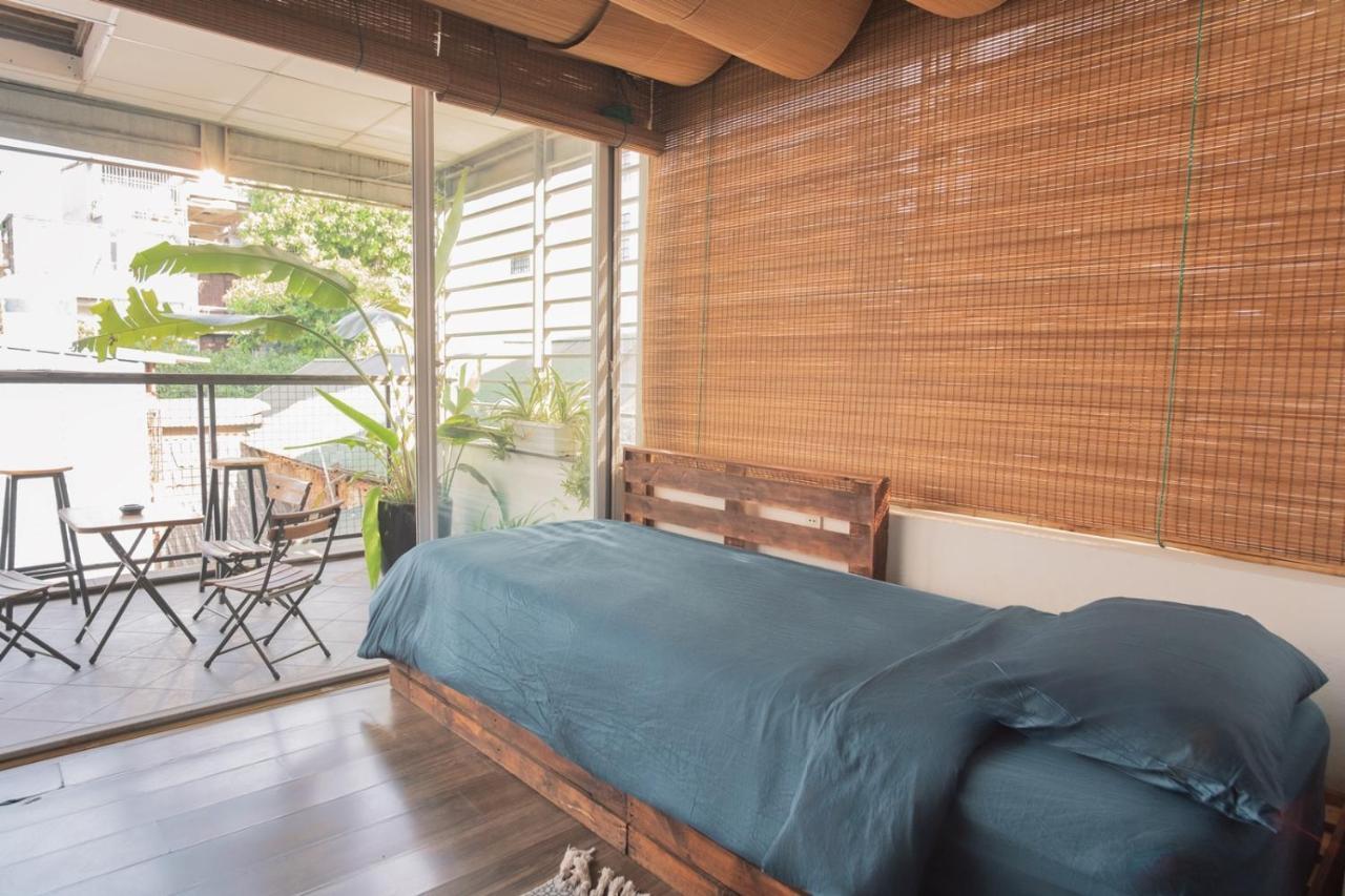 Entire French House With 4 Bedrooms In Hanoi Downtown Экстерьер фото