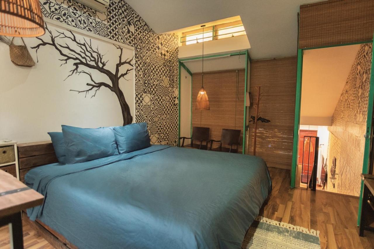 Entire French House With 4 Bedrooms In Hanoi Downtown Экстерьер фото